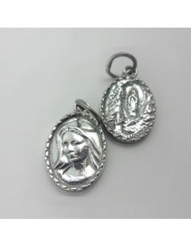 Medalla Virgen de Lourdes
Plata de ley
Medidas: 1,5 cm