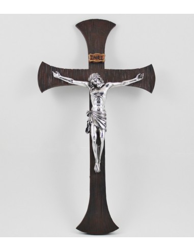 Crucifijo con Cristo plateado disponible en 40 cm.