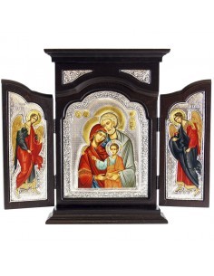 Triptico de plata con la imagen de la Sagrada Familia 
Medida: 29 x 35 cm 