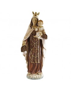 Virgen del Carmen realizada en resina, tiene terminacion como si estuviese realizada en madera vieja. 
Está disponible en dist