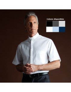 Camisa para sacerdote de manga corta Trilla Desta mezcla algodón.
La camisa tiene el cuello adaptado para la tirilla o alzacue