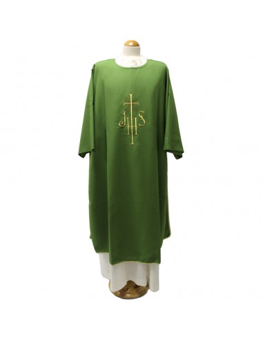 Dalmatica de poliester con bordado en dorado en el pecho de una cruz y JHS. Disponible en los cuatro colores litúrgicos.


