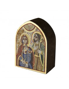 Icono de sobremesa de madera que representa La Sagrada Familia.
Medidas: 7 x 5 cm