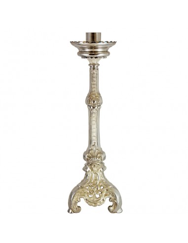 Candelero plateado 
Incluye soporte para velas de 4 cm y pincho que se puede cambiar con rosca.
Altura total: 55 cm 
Altura 