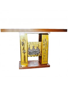 Altar cincelado, panel central con cena de Emaus.
Medidas: 170x70 cm base 80x40 cm altura 96 cm.