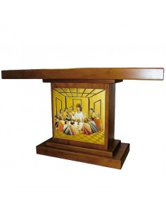 Altar en madera maciza de tilo.
Medida: 160x70 cm