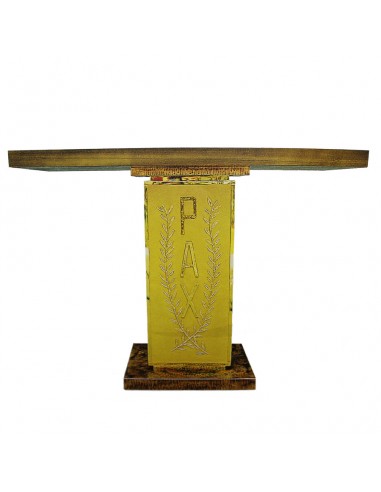 Altar rectangular cincelado.
Medidas: 170x70 cm base 50x40 cm 96 cm alto.