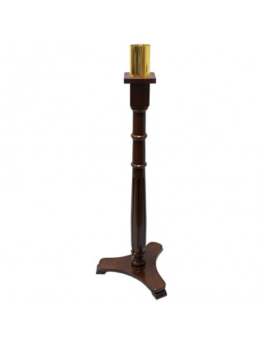 Portacirio de madera para simil vela de 7.5 cm y cirio de 8 cm.
Altura máxima recomendada para cirio: 80 cm