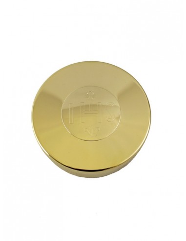 Caja de formas dorada con grabado de IHS.

Dimensiones:
Diámetro interior: 8.50 cm 
Diámetro exterior: 9 cm
Altura: 2.50 c