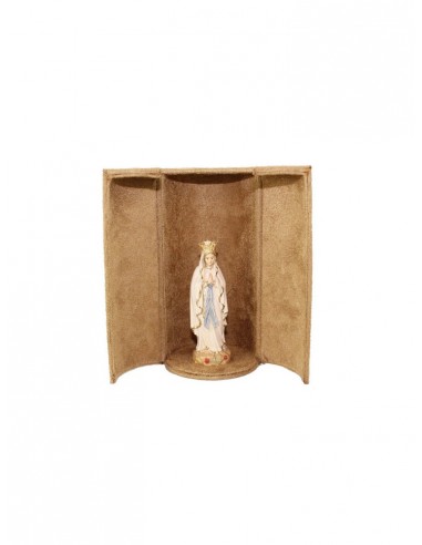 Virgen de Lourdes realizada en madera, hecha y decorada totalmente a mano, de manera artesanal, porta una corona realizada en p