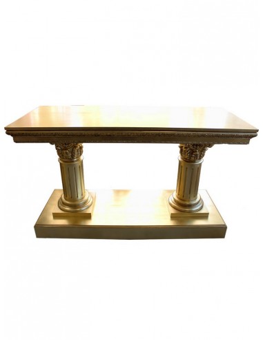 Mesa de altar dos columnas en madera, tapa y base DM. Decorada en pan de oro.

Medidas: largo 175 x fondo 70 x  alto 98 cm