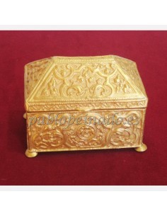 Caja llaves de Sagrario latón dorado mate.

Dimensiones: 7.5 x 10 x 5.7 cms.