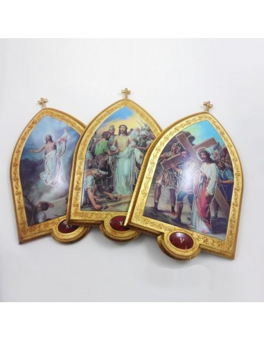 Via Crucis en pan de oro.
Conjunto de 15 piezas de 22x33,5 cm.