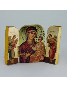 Triptico en madera de 7cm. de alto.
La parte central, tiene una ilustración con el fondo dorado de la virgen con el niño. A lo